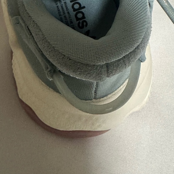 Adidas Women's ozweego Light Blue and Pink Sneakers size 6.5 - Picture 13 of 16